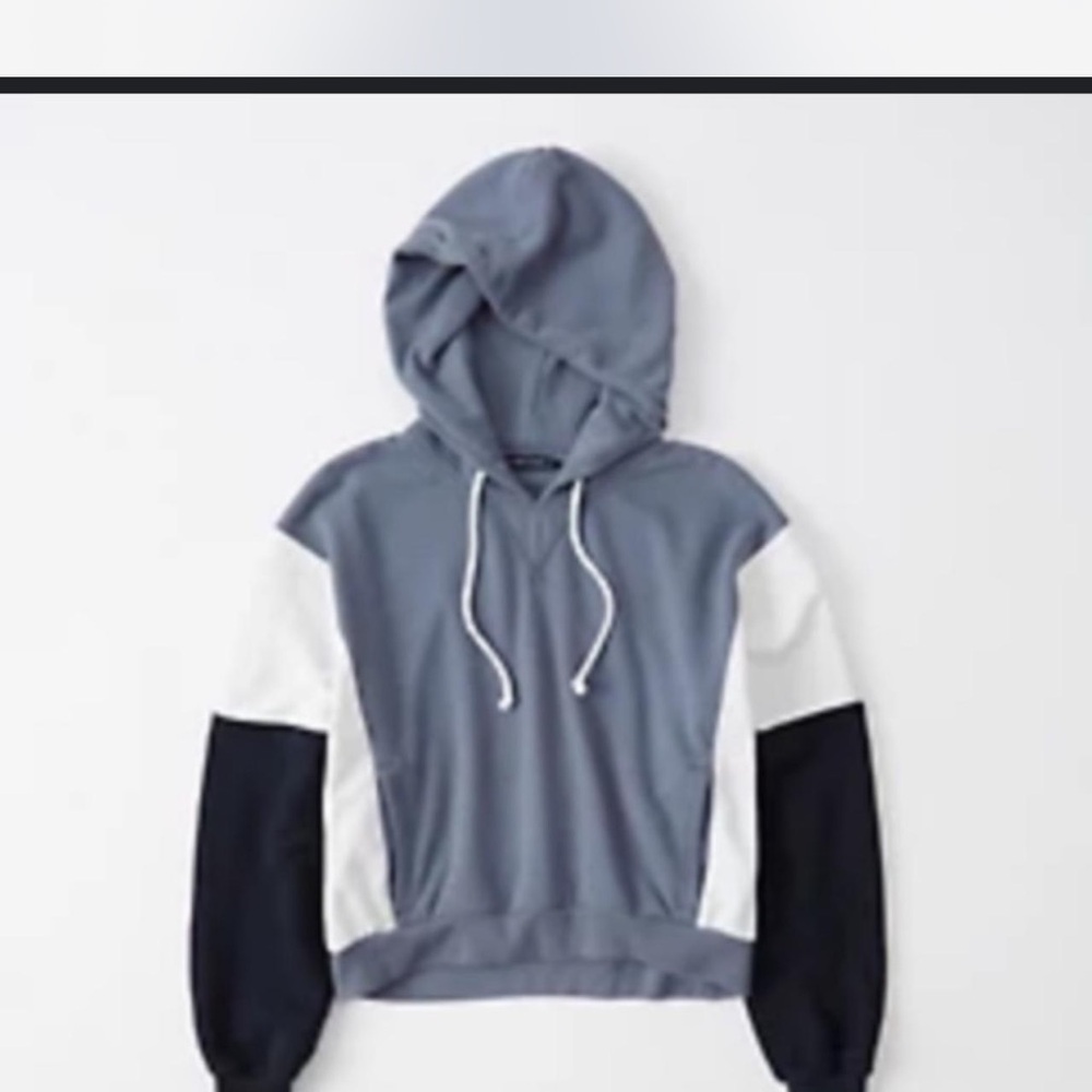 Abercrombie & Fitch Women's Blue and White Hoodie Sweater